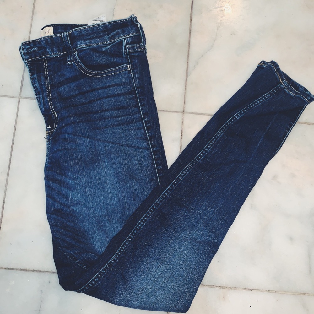 Hollister jeans